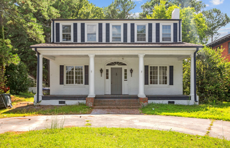 Rocky mount House: 620 falls road