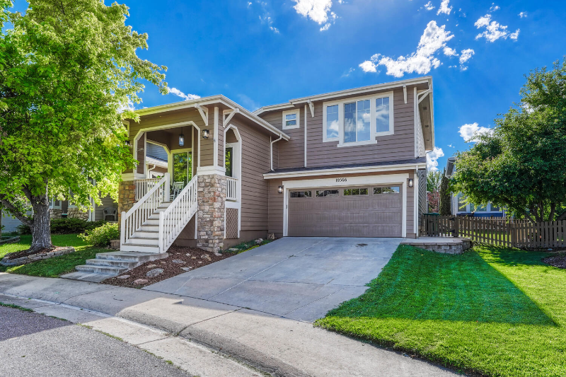 Highlands Ranch House: 10566 Cherrybrook Cir