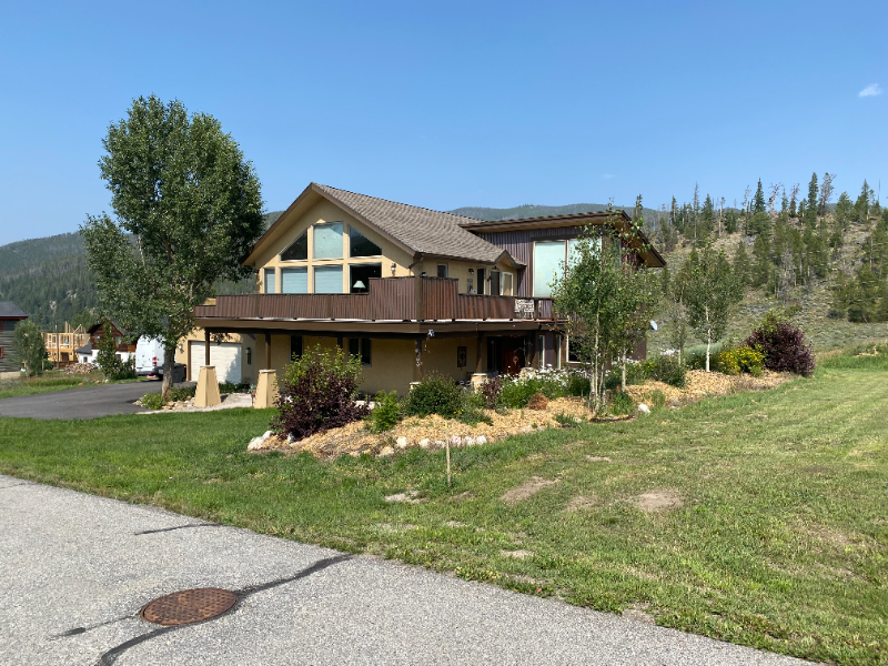 Breckenridge Single Room: 588 Lake View Circle West