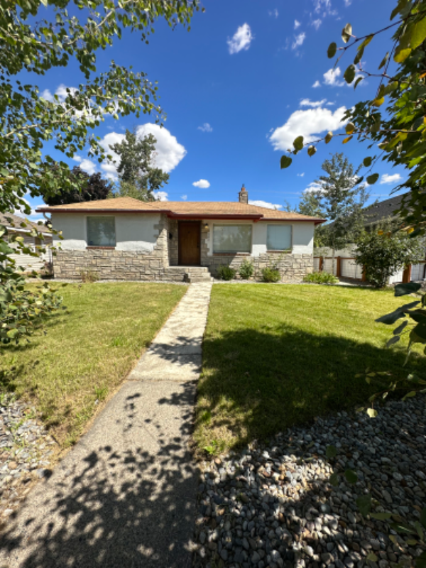 Spokane House: 4024 N Walnut St