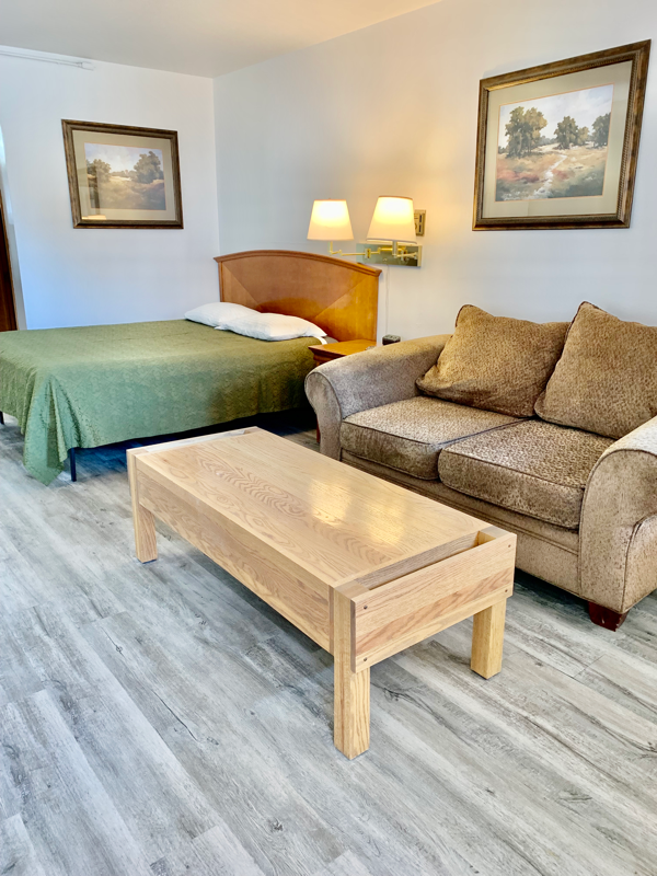 Rapid City Apartment: 102 N Maple Ave