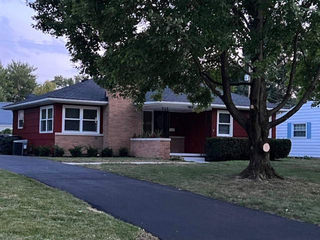 Upper Arlington House: 2343 Cranford Rd