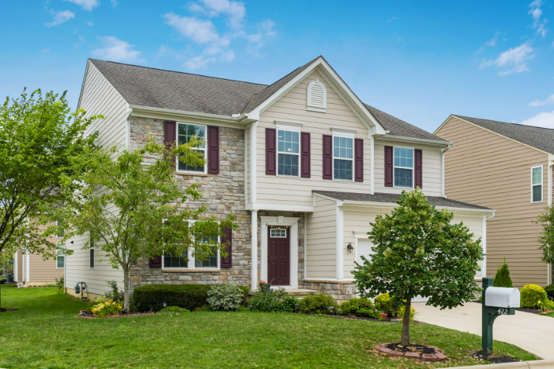 Lewis Center House: 422 Keith Way