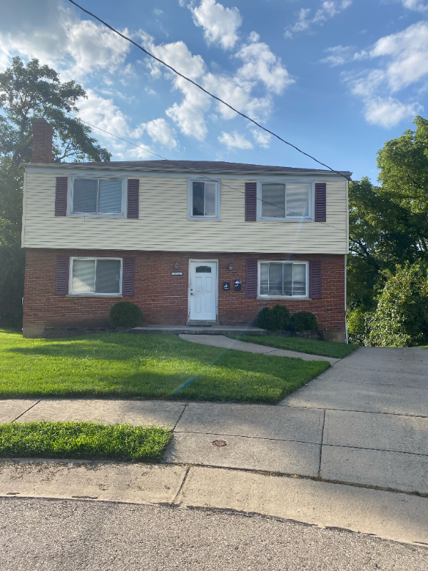 White Oak Multiplex: 6711 Schuster Court
