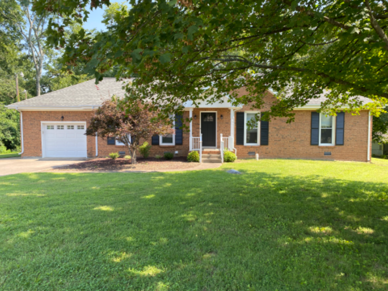 Gallatin House: 850 Ronald Court