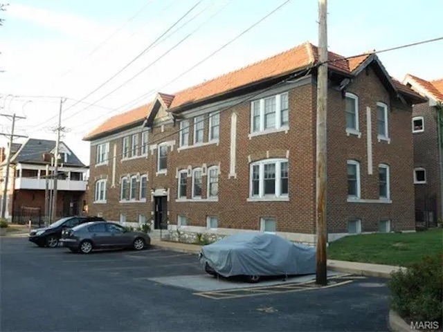 Saint Louis Condo: 536 Rosedale Ave #101