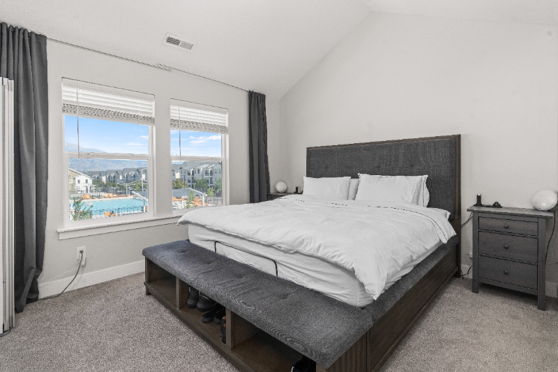 Lehi Single Room: 1935 N 4100 W