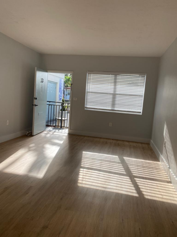 Virginia Gardens Apartment: 3700 Nw 58th Ave