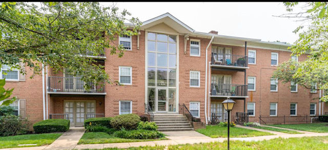 Falls Church Condo: 3336 Spring Lane