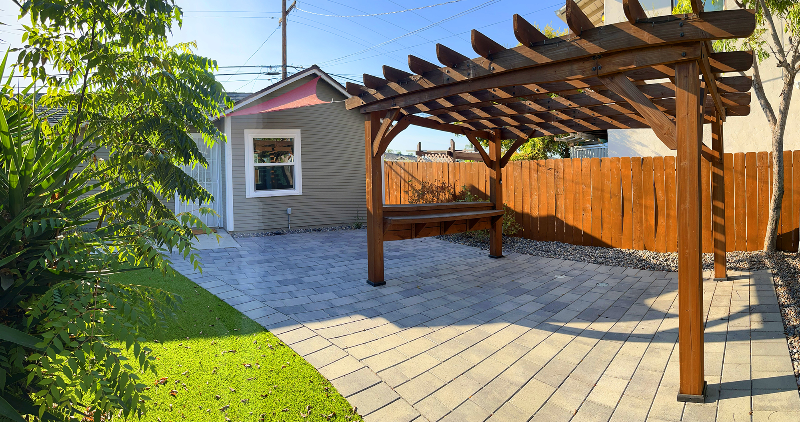 San Diego House: 4954 35th St