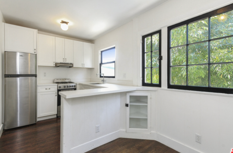 Los Angeles Condo: 409 Wheeling Way