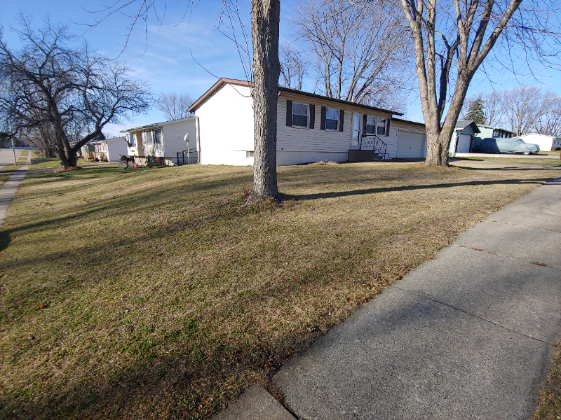 Bettendorf House: 4080 Boston Dr