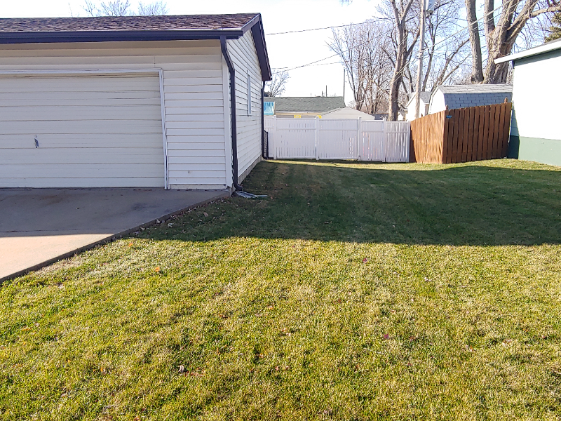 Bettendorf House: 4080 Boston Dr