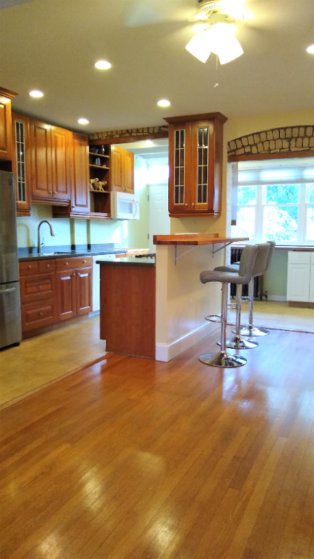 Washington Townhome: 1121 Oates St NE