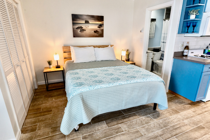 Hampton Condo: 933 Ocean Boulevard