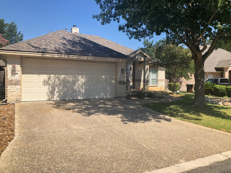 San Antonio House: 137 Antler Cir