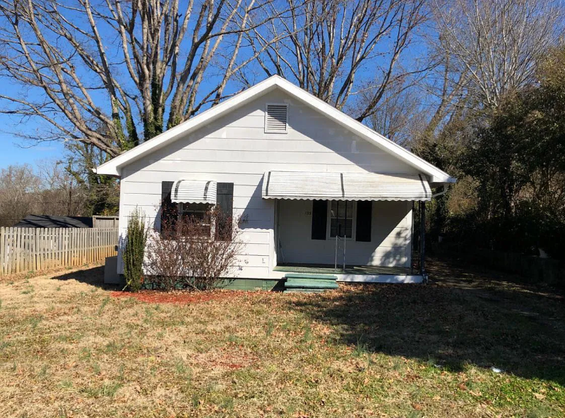 Spartanburg House: 133 Caroline St.