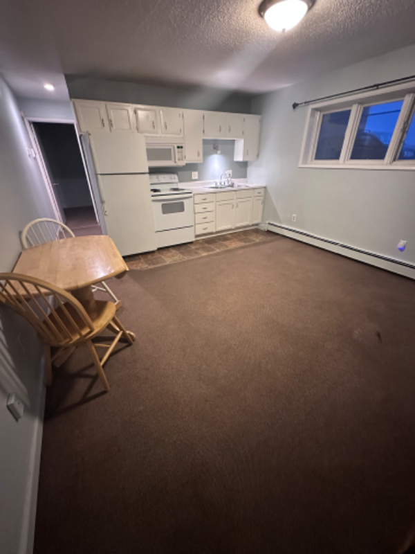 Fairbanks Apartment: 632 11th ave