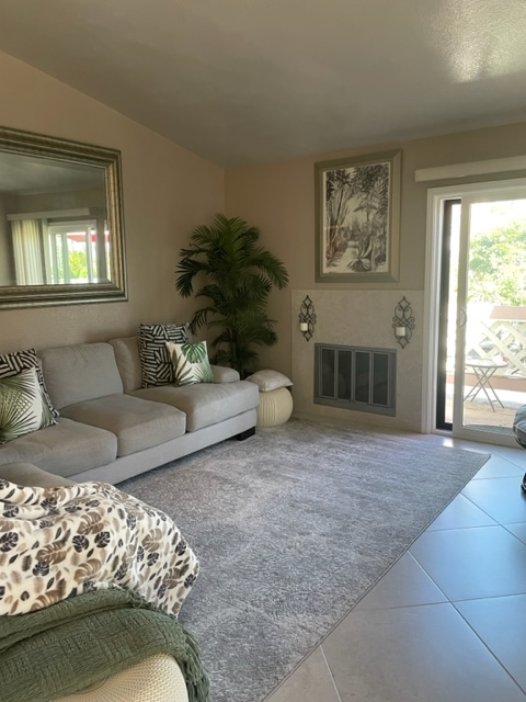 San Diego Condo: 9429 Fairgrove Lane