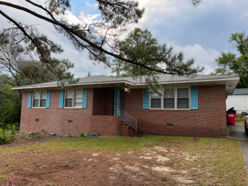 Macon House: 3232 Pasadena Dr