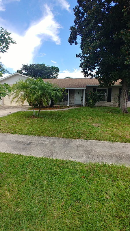 ORLANDO House: 2731 Moss Grove blvd.