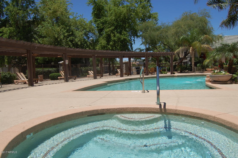 Phoenix Condo: 5345 E Van Buren St