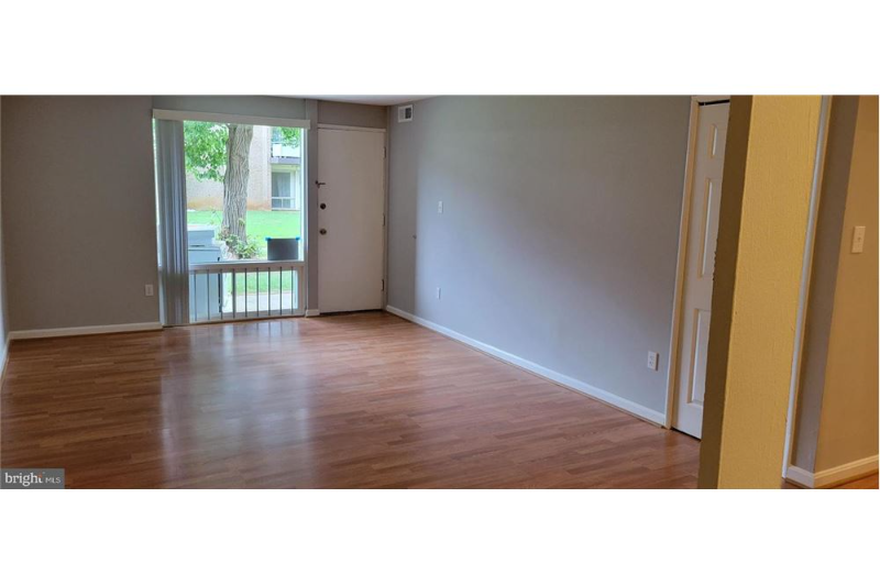 Oxon Hill Condo: 544 Wilson Bridge Drive