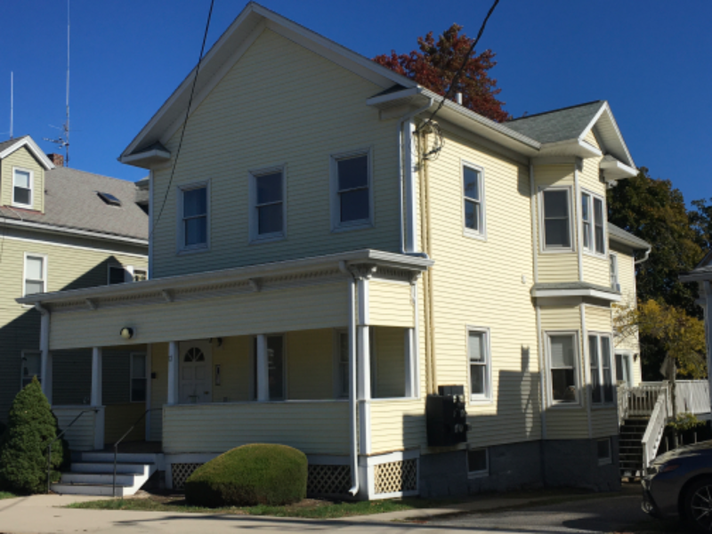 Quincy Multiplex: 12 Mechanic St. apt. 1