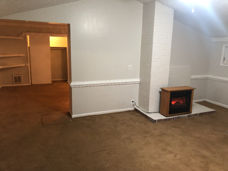Glen Dale Condo: 9915 East Franklin Ave