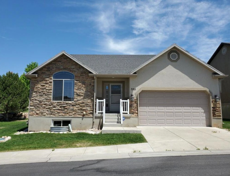 Morgan House: 785 Sage Dr