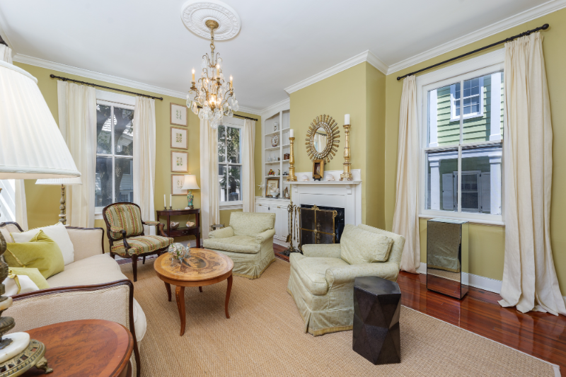 Charleston House: 151 Tradd St