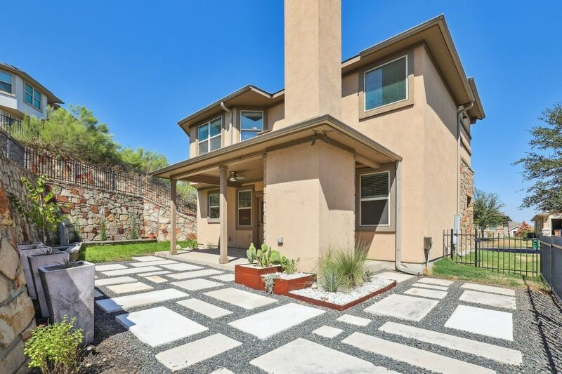 Austin House: 7311 Sunset Heights Circle