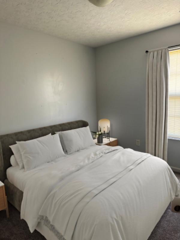 Elizabethtown House: 207 Vineyard Road