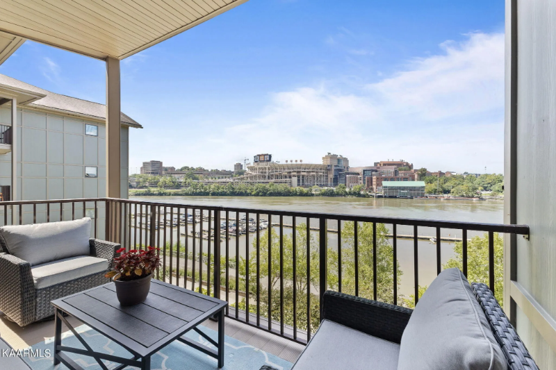 Knoxville Condo: 445 W. Blount Ave