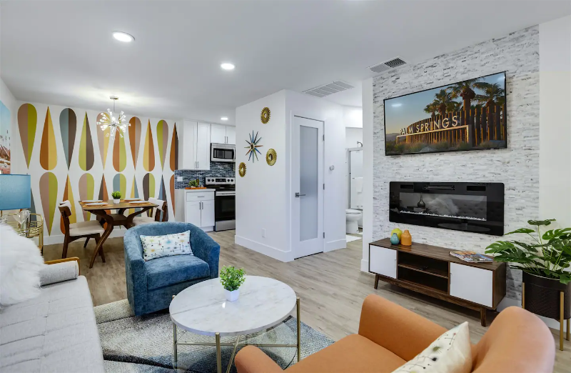 Palm Springs Condo: 2825 N. Los Felices Road