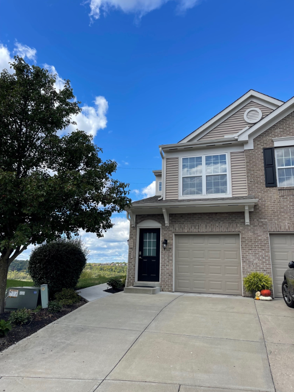 Ludlow Condo: 301 Skyview Ct