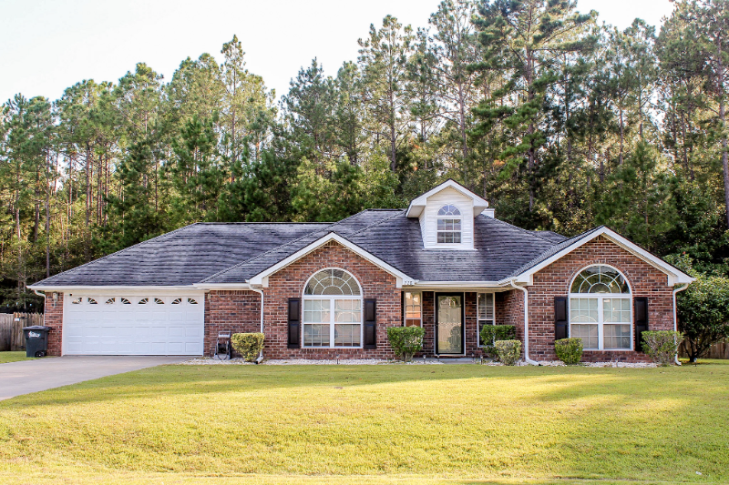 Hinesvillle House: 228 Cobble Stone Lane