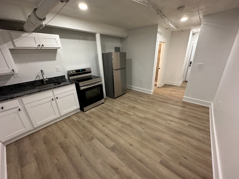 Cleveland Heights Apartment: 14148 Superior Rd.