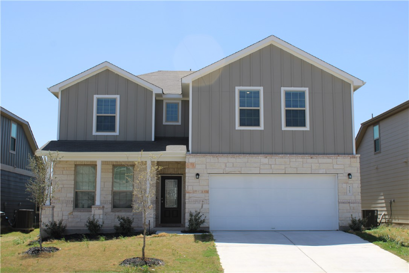 Leander House: 525 Gray Hawk Rdg