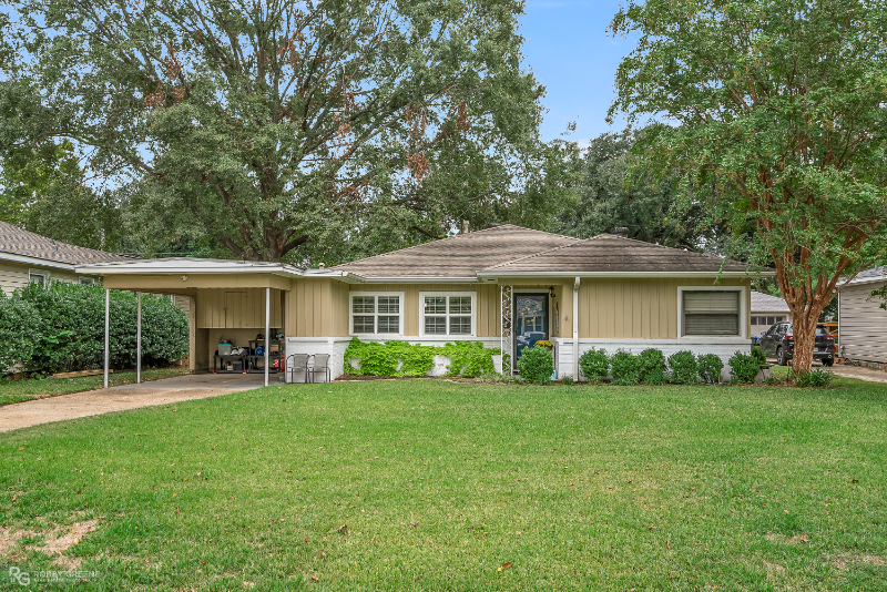 Shreveport House: 3727 Greenway Pl