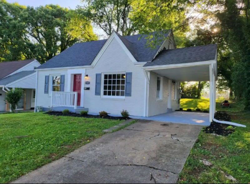 Roanoke House: 1707 Colgate St