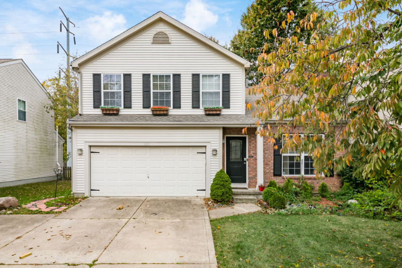Lewis Center House: 8911 Garrett St