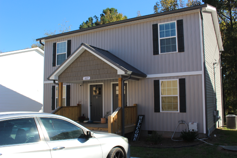 Rocky Face Townhome: 109 Buster Lane