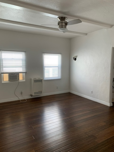Los Angeles Apartment: 192 S. Mountain View Ave.