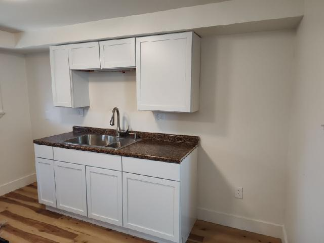 Altoona House: 918 7th Ave