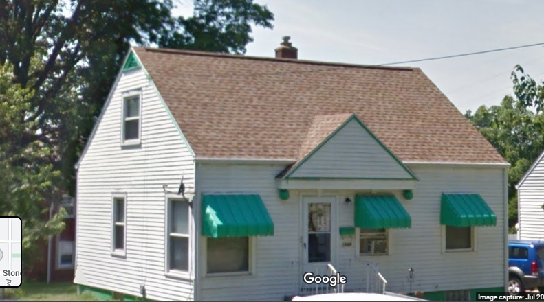 Akron House: 1086 Hartford
