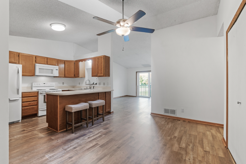 Vadnais Heights Townhome: 797 Parkside Drive