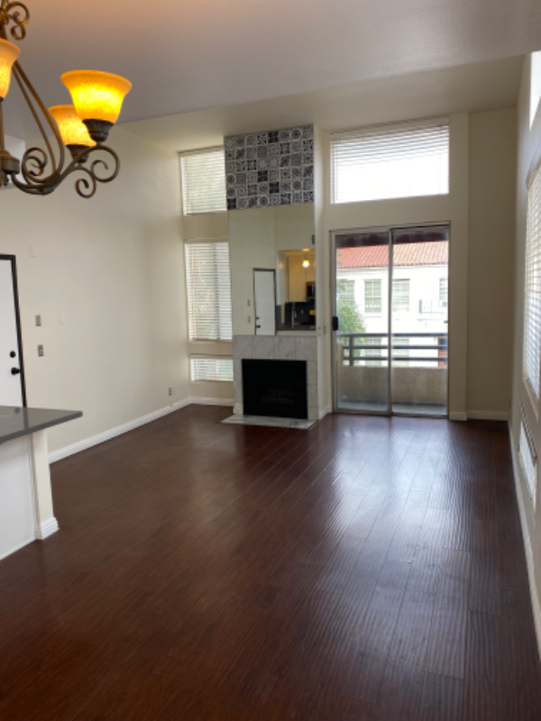 Los Angeles Apartment: 1224 S. Corning st