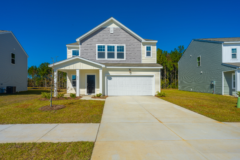 Summerville House: 604 Polaris Way