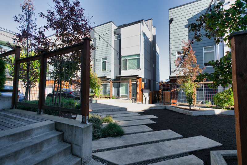 Seattle Townhome: 122B 20th Ave